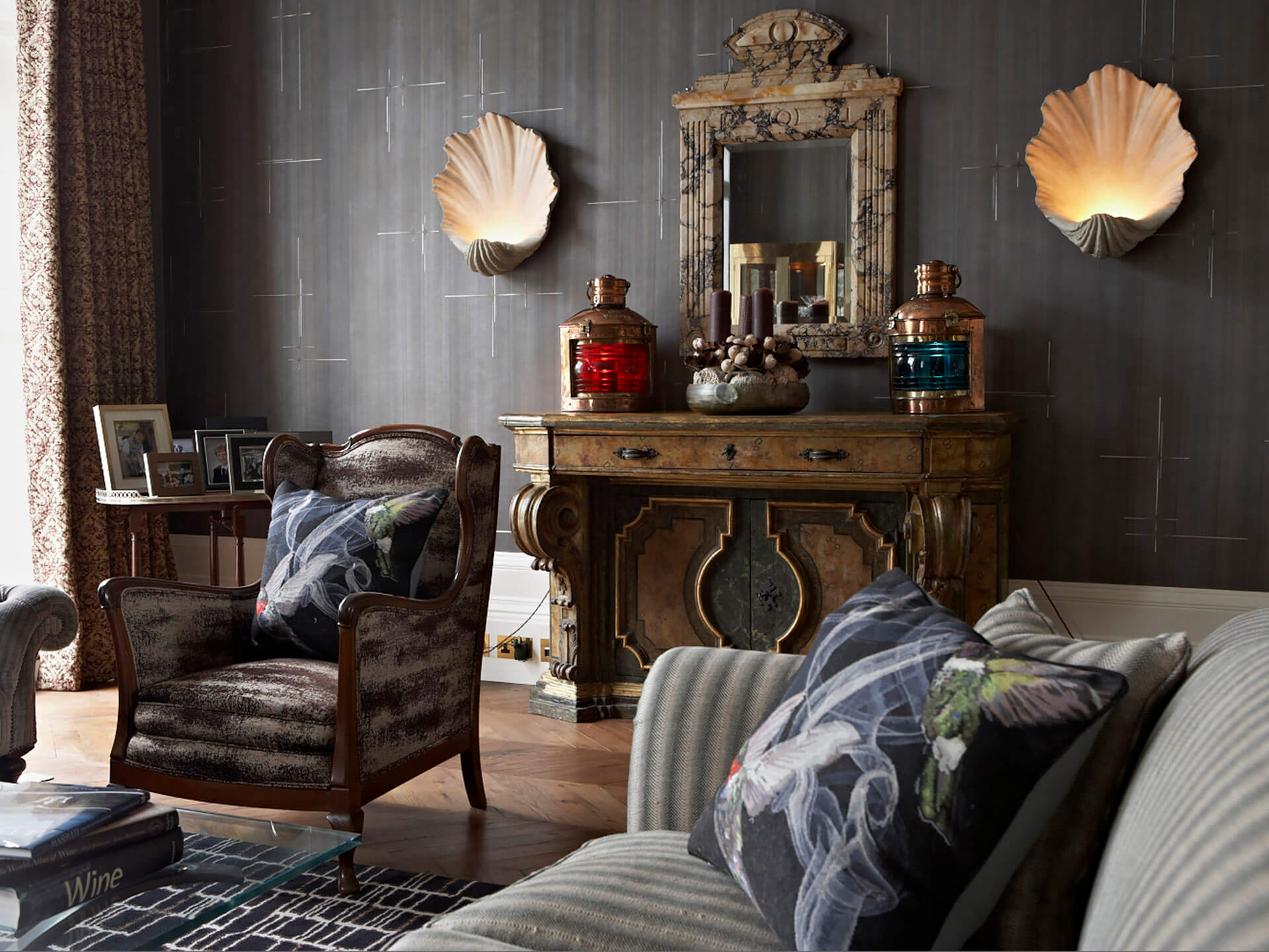 Ladbroke-Grove- W11-Living-room- mantelpiece-interior-design