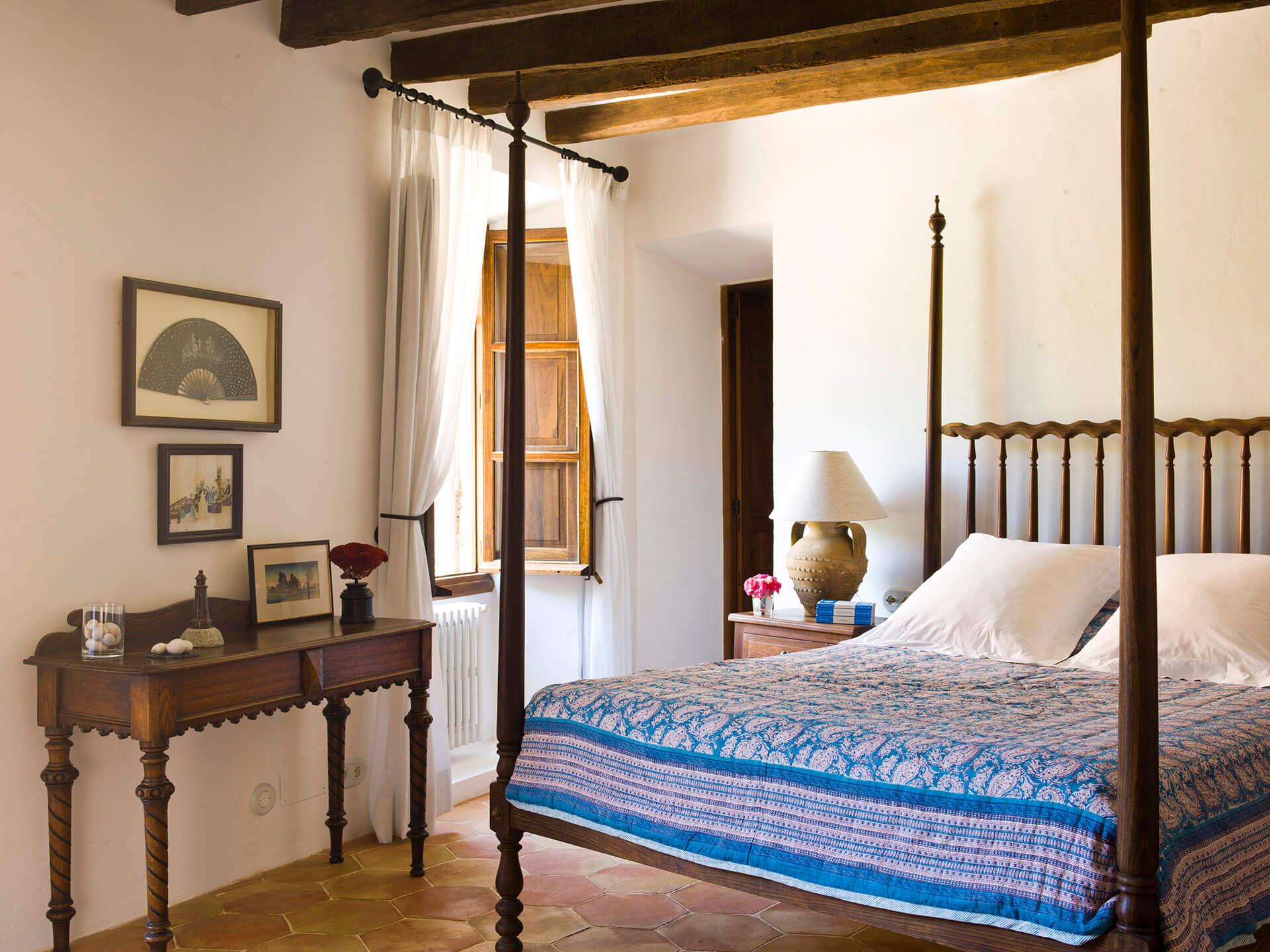 Mallorca-Bedroom--interior-design
